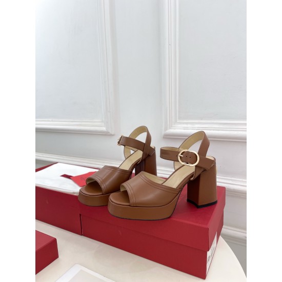 Valentino Shoes Top Quality Valentino Shoes Top Quality
