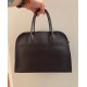 The Row Bags Top Quality
Small:26.20.18
Big:38.26.23 The Row Bags Top Quality
Small:26.20.18
Big:38.26.23