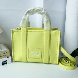 MJ Tote Full leather size: 41 * 34 * 15cm $140 Full leather medium size: 33 * 28 * 13cm $120 Full leather small size: 26 × 20 × 13cm $100 Fabric Large Size: 41 * 34 * 15cm $100 Medium size of fabric: 33 * 28 * 13cm $90 Fabric small size: 26 × 20 × 13cm $8