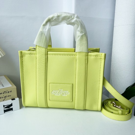 MJ Tote Full leather size: 41 * 34 * 15cm $140 Full leather medium size: 33 * 28 * 13cm $120 Full leather small size: 26 × 20 × 13cm $100 Fabric Large Size: 41 * 34 * 15cm $100 Medium size of fabric: 33 * 28 * 13cm $90 Fabric small size: 26 × 20 × 13cm $8 MJ Tote Full leather size: 41 * 34 * 15cm $140 Full leather medium size: 33 * 28 * 13cm $120 Full leather small size: 26 × 20 × 13cm $100 Fabric Large Size: 41 * 34 * 15cm $100 Medium size of fabric: 33 * 28 * 13cm $90 Fabric small size: 26 × 20 × 13cm $8