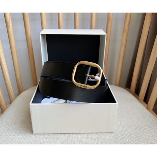 Loewe Belts
Top Quality Loewe Belts
Top Quality