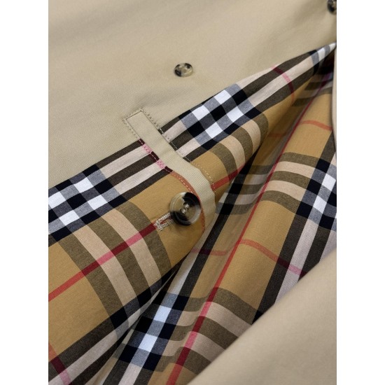 Burberry coat
uk4，6，8，10，12