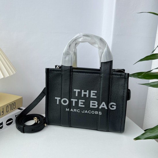 MJ Tote Full leather size: 41 * 34 * 15cm $140 Full leather medium size: 33 * 28 * 13cm $120 Full leather small size: 26 × 20 × 13cm $100 Fabric Large Size: 41 * 34 * 15cm $100 Medium size of fabric: 33 * 28 * 13cm $90 Fabric small size: 26 × 20 × 13cm $8 MJ Tote Full leather size: 41 * 34 * 15cm $140 Full leather medium size: 33 * 28 * 13cm $120 Full leather small size: 26 × 20 × 13cm $100 Fabric Large Size: 41 * 34 * 15cm $100 Medium size of fabric: 33 * 28 * 13cm $90 Fabric small size: 26 × 20 × 13cm $8