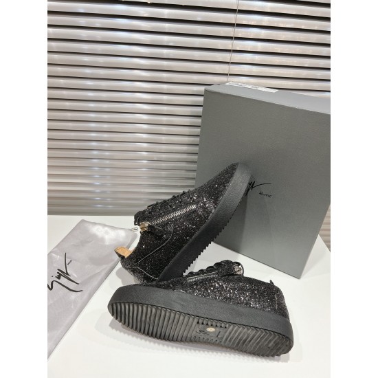 CL Shoes Casual shoes
Top Quality CL Shoes Casual shoes
Top Quality