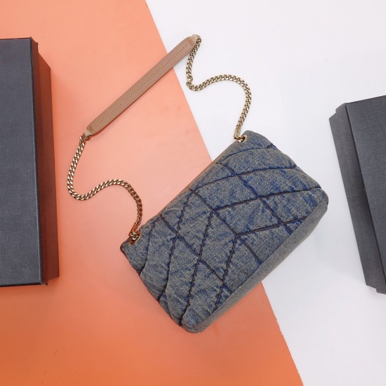 YSL Bags Top Quality Loulou Puffer
29x17x11cm YSL Bags Top Quality Loulou Puffer
29x17x11cm