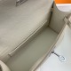 Hermes Bags Top Quality Minikelly 二代
19cm $220 Hermes Bags Top Quality Minikelly 二代
19cm $220