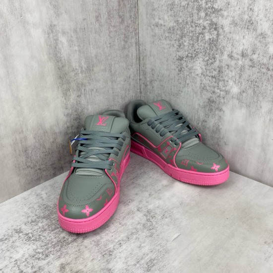 LV Shoes Top Quality
women 35-40
men 39-45 LV Shoes Top Quality
women 35-40
men 39-45
