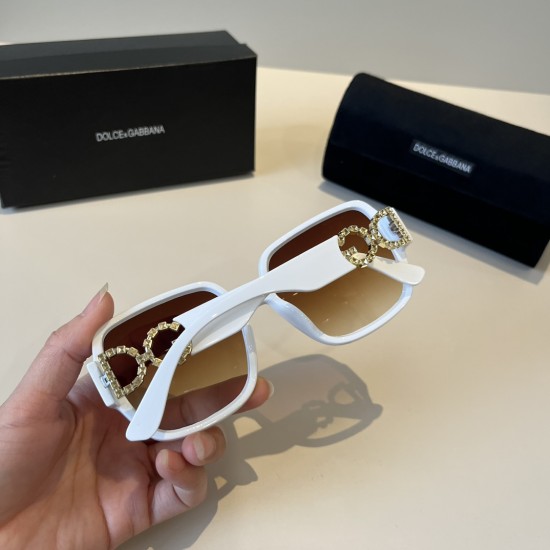 DG Glasses