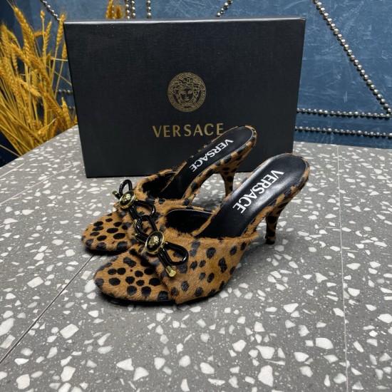 Versace Shoes Fashion shoes
Top Quality Versace Shoes Fashion shoes
Top Quality