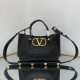 Valentino Bags Top Quality
35/25/17cm Valentino Bags Top Quality
35/25/17cm