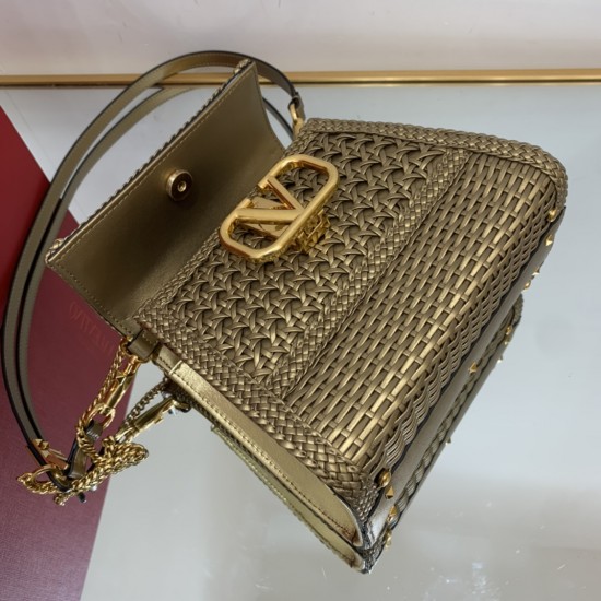 Valentino Bags Top Quality
35/25/17cm Valentino Bags Top Quality
35/25/17cm