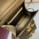 Valentino Bags Top Quality
35/25/17cm Valentino Bags Top Quality
35/25/17cm
