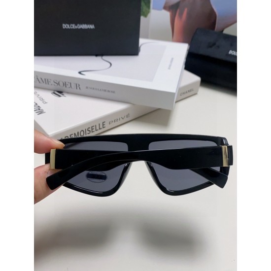DG Glasses