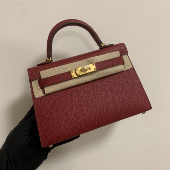 Hermes Bags Top Quality Minikelly 二代
19cm $220 Hermes Bags Top Quality Minikelly 二代
19cm $220