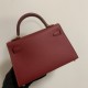 Hermes Bags Top Quality Minikelly 二代
19cm $220 Hermes Bags Top Quality Minikelly 二代
19cm $220