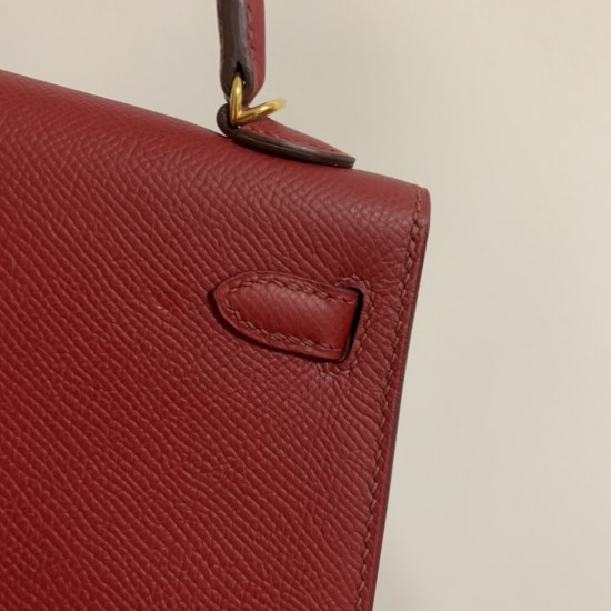 Hermes Bags Top Quality Minikelly 二代
19cm $220 Hermes Bags Top Quality Minikelly 二代
19cm $220