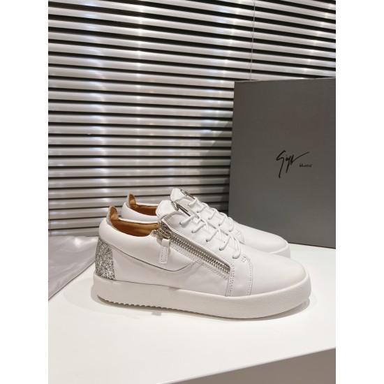CL Shoes Casual shoes
Top Quality CL Shoes Casual shoes
Top Quality