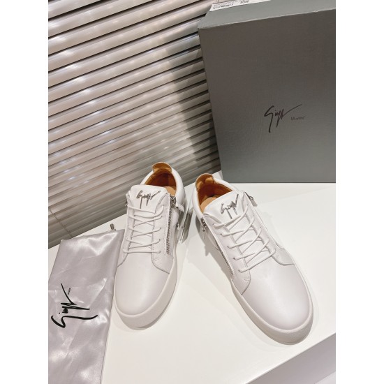 CL Shoes Casual shoes
Top Quality CL Shoes Casual shoes
Top Quality