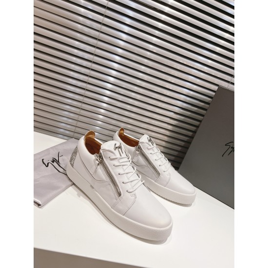 CL Shoes Casual shoes
Top Quality CL Shoes Casual shoes
Top Quality
