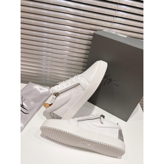 CL Shoes Casual shoes
Top Quality CL Shoes Casual shoes
Top Quality