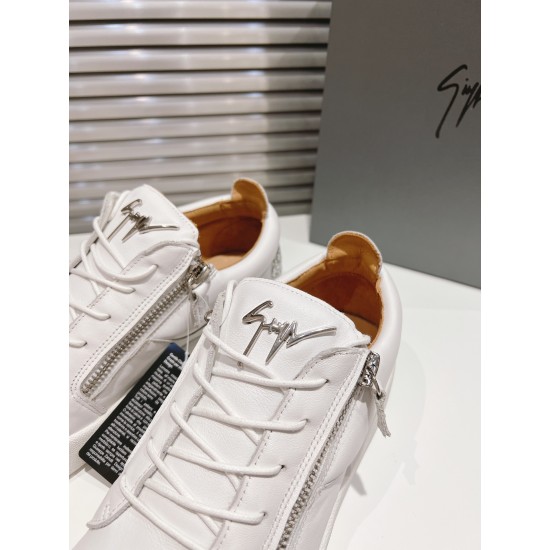 CL Shoes Casual shoes
Top Quality CL Shoes Casual shoes
Top Quality
