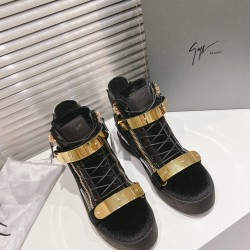 CL Shoes Casual shoes

 Top Quality