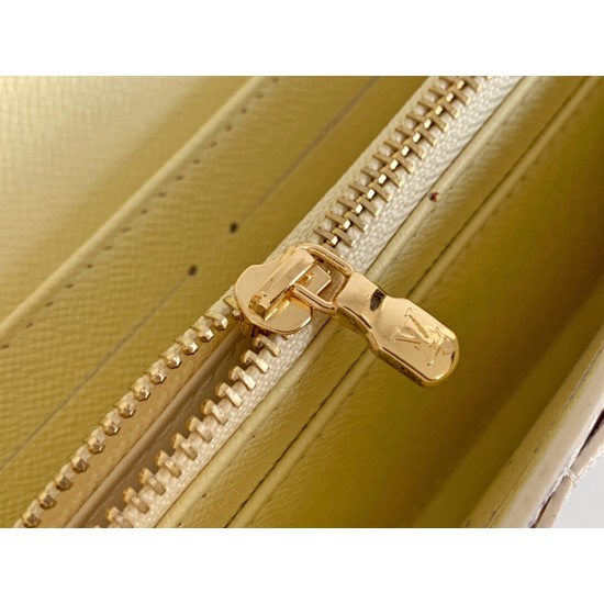 LV Bags High Quality Flip Wallet
