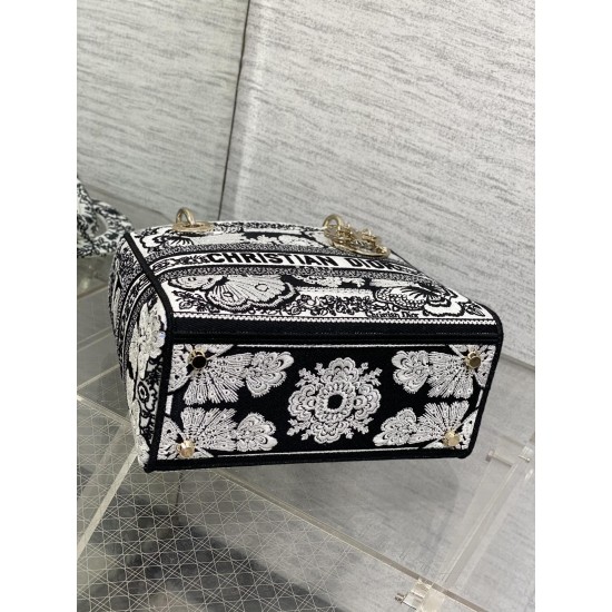 Dior Bags Top Quality
Five Grid Dior Bags Top Quality
Five Grid
