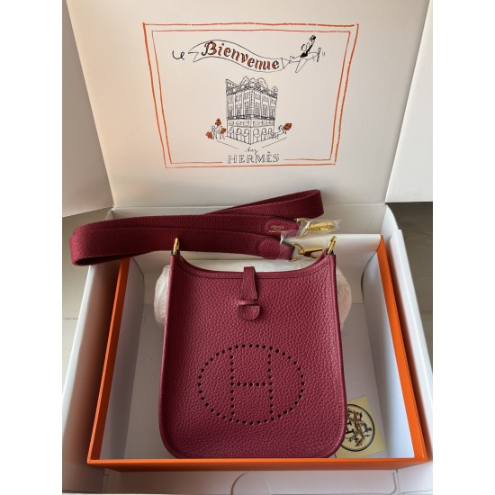 Hermes Bags Top Quality Evelyne 17cm
Hermes Bags Top Quality Evelyne 17cm
