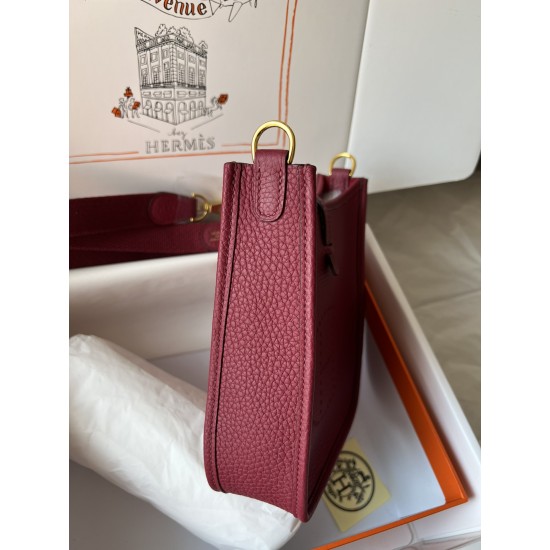 Hermes Bags Top Quality Evelyne 17cm
Hermes Bags Top Quality Evelyne 17cm