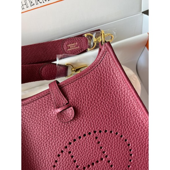Hermes Bags Top Quality Evelyne 17cm
Hermes Bags Top Quality Evelyne 17cm