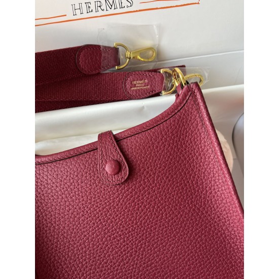 Hermes Bags Top Quality Evelyne 17cm
Hermes Bags Top Quality Evelyne 17cm