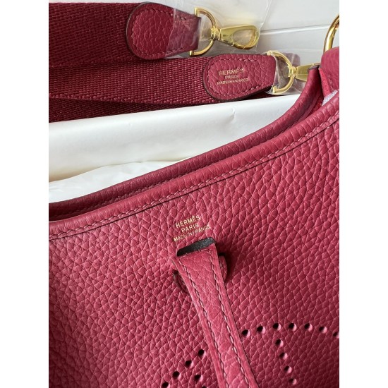 Hermes Bags Top Quality Evelyne 17cm
Hermes Bags Top Quality Evelyne 17cm