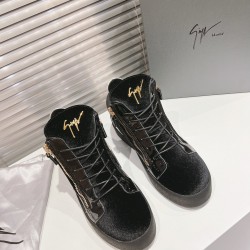 CL Shoes Casual shoes

 Top Quality