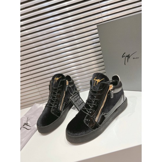 CL Shoes Casual shoes
Top Quality CL Shoes Casual shoes
Top Quality