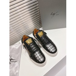 CL Shoes Casual shoes

 Top Quality
