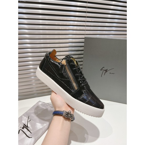 CL Shoes Casual shoes
Top Quality CL Shoes Casual shoes
Top Quality