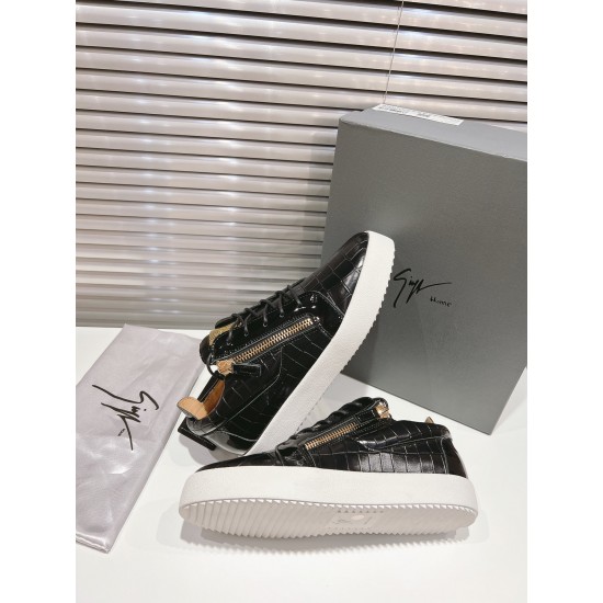 CL Shoes Casual shoes
Top Quality CL Shoes Casual shoes
Top Quality