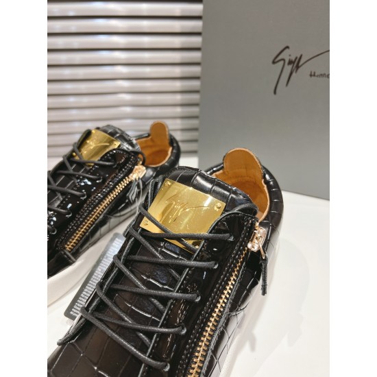 CL Shoes Casual shoes
Top Quality CL Shoes Casual shoes
Top Quality