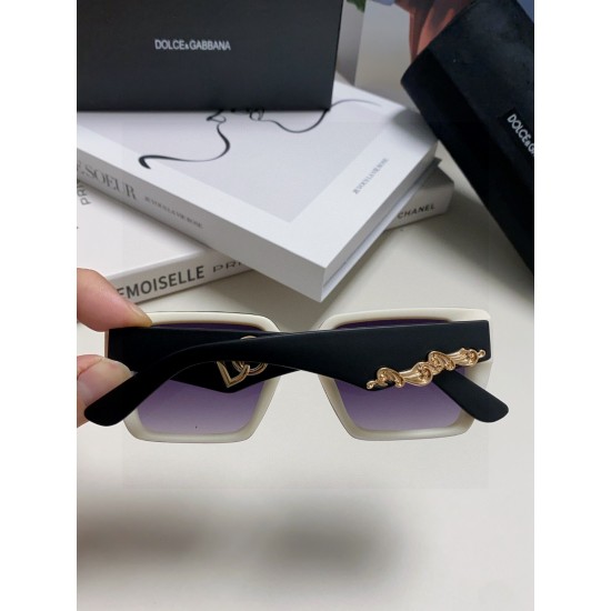 DG Glasses