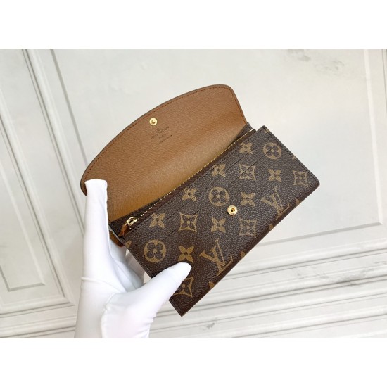 LV Bags High Quality Flip Wallet
LV Bags High Quality Flip Wallet