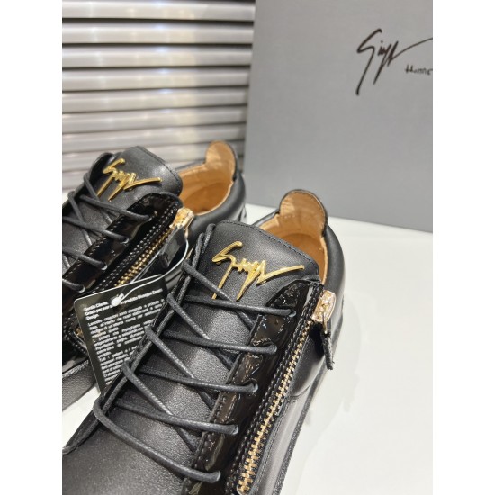 CL Shoes Casual shoes
Top Quality CL Shoes Casual shoes
Top Quality