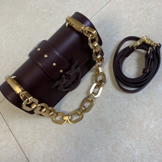 Pinko Bags Top Quality
21x13x6 Pinko Bags Top Quality
21x13x6