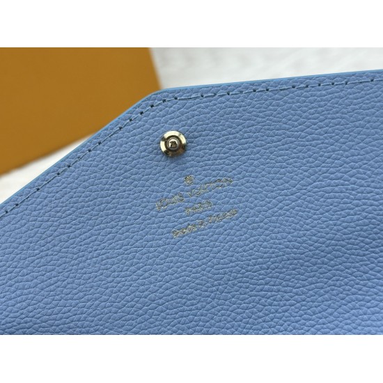 LV Bags High Quality Flip Wallet
LV Bags High Quality Flip Wallet