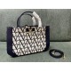 Valentino Bags Top Quality
35/25/17cm Valentino Bags Top Quality
35/25/17cm