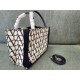 Valentino Bags Top Quality
35/25/17cm Valentino Bags Top Quality
35/25/17cm