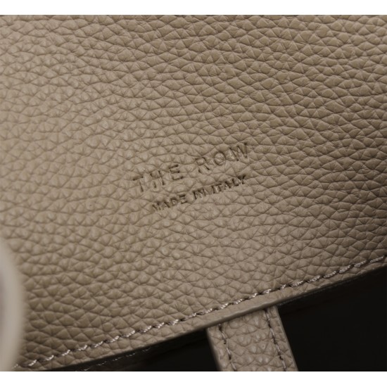The Row Bags Top Quality
Small:26.20.18
Big:38.26.23 The Row Bags Top Quality
Small:26.20.18
Big:38.26.23