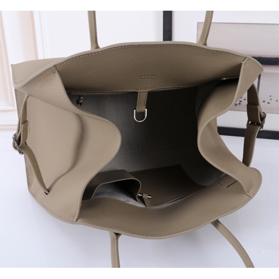 The Row Bags Top Quality
Small:26.20.18
Big:38.26.23 The Row Bags Top Quality
Small:26.20.18
Big:38.26.23