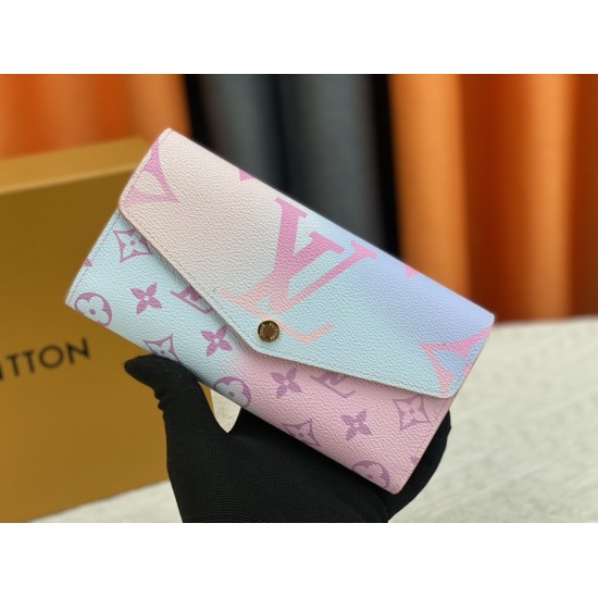 LV Bags High Quality Flip Wallet
LV Bags High Quality Flip Wallet