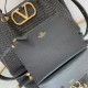 Valentino Bags Top Quality
35/25/17cm Valentino Bags Top Quality
35/25/17cm